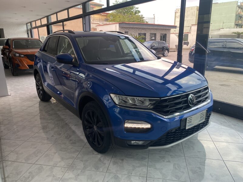 Volkswagen T-Roc Advanced 2021